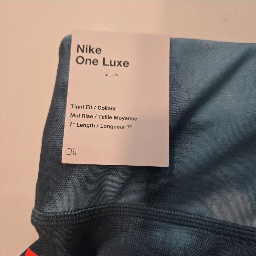 NIKE One Luxe Women’s Mide-Rise 7” Tie-Dye Training Shorts 2X - Picture 9 of 10
